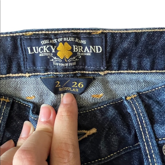 Lucky Brand Jean Shorts Size 2/26 Floral Appliqué - Picture 3 of 3